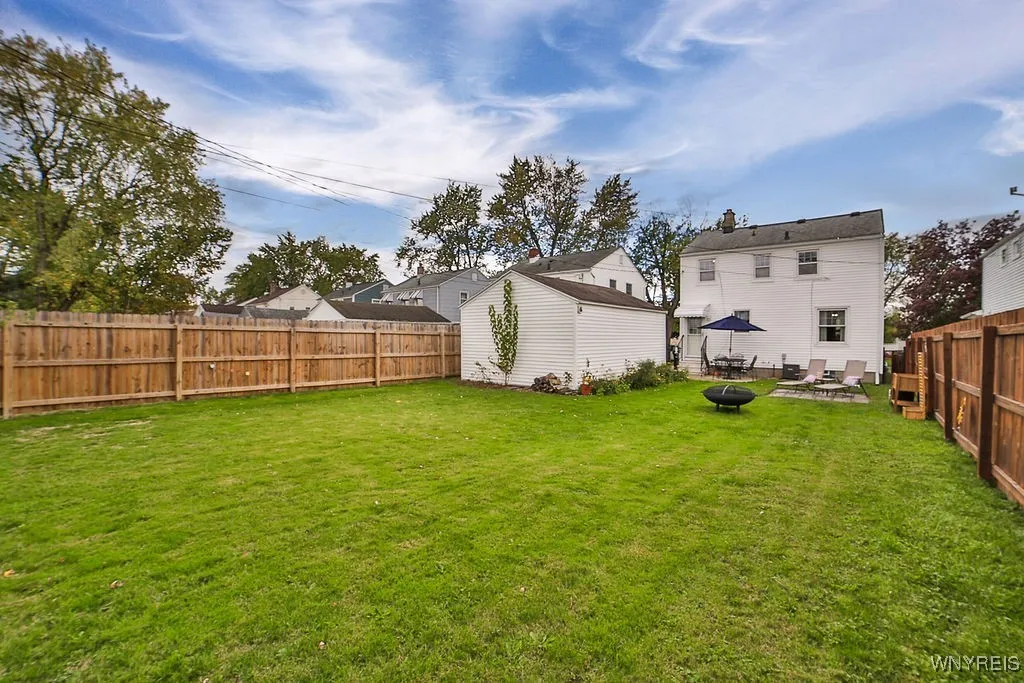 221 Midland Avenue, Tonawanda, New York 14223, Tonawanda, New York 14223, 3 Bedrooms Bedrooms, 6 Rooms Rooms,1 BathroomBathrooms,Residential,For Sale,221 Midland Avenue, Tonawanda, New York 14223,0,B1646258