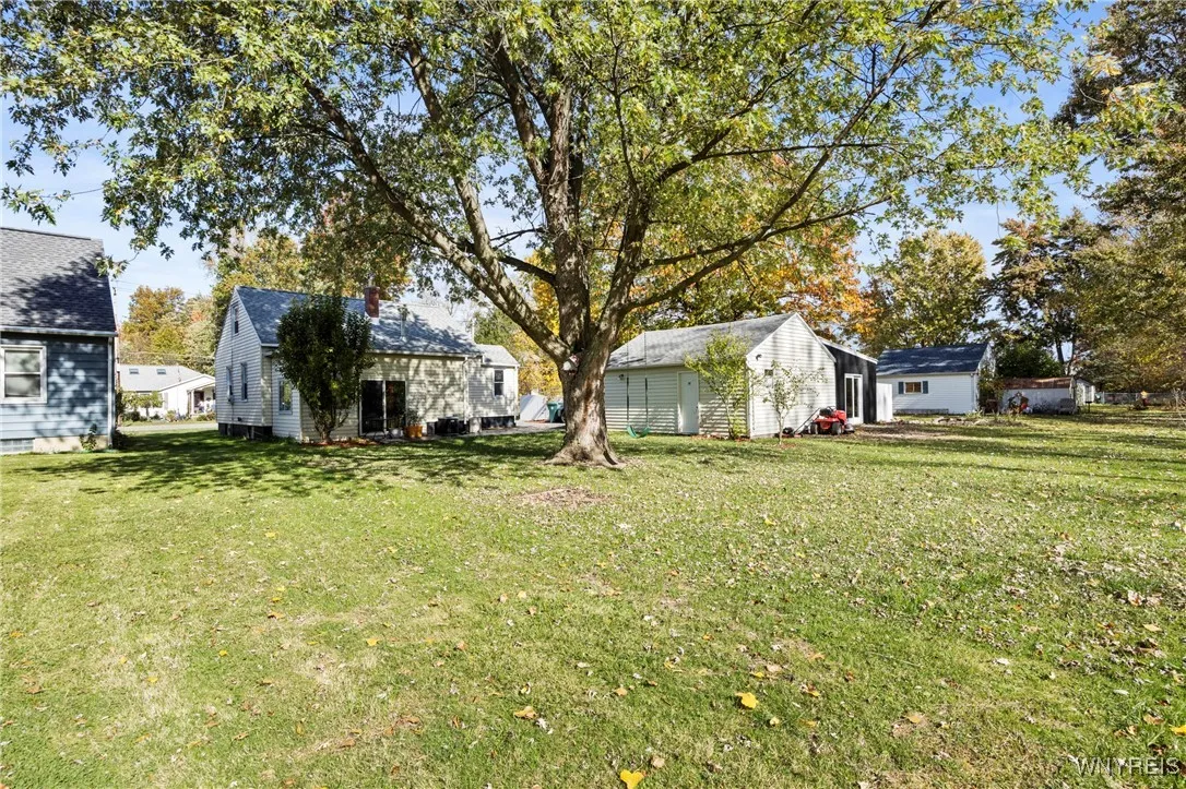 941 Walck Road, North Tonawanda, New York 14120, North Tonawanda, New York 14120, 4 Bedrooms Bedrooms, 6 Rooms Rooms,1 BathroomBathrooms,Residential,For Sale,941 Walck Road, North Tonawanda, New York 14120,0,B1646416