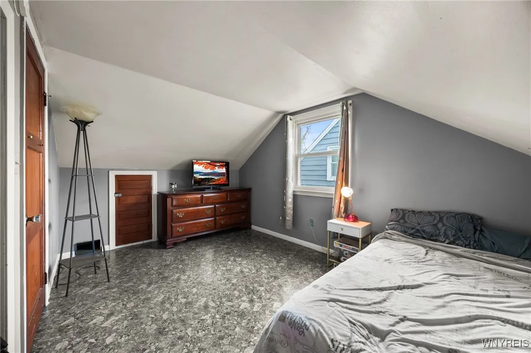 941 Walck Road, North Tonawanda, New York 14120, North Tonawanda, New York 14120, 4 Bedrooms Bedrooms, 6 Rooms Rooms,1 BathroomBathrooms,Residential,For Sale,941 Walck Road, North Tonawanda, New York 14120,0,B1646416