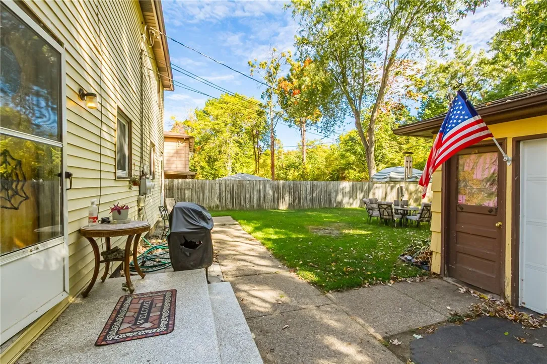 120-122 Afton Street, Rochester, New York 14612, Rochester, New York 14612, 4 Bedrooms Bedrooms, ,2 BathroomsBathrooms,Residential,Closed,120-122 Afton Street, Rochester, New York 14612,0,R1645984