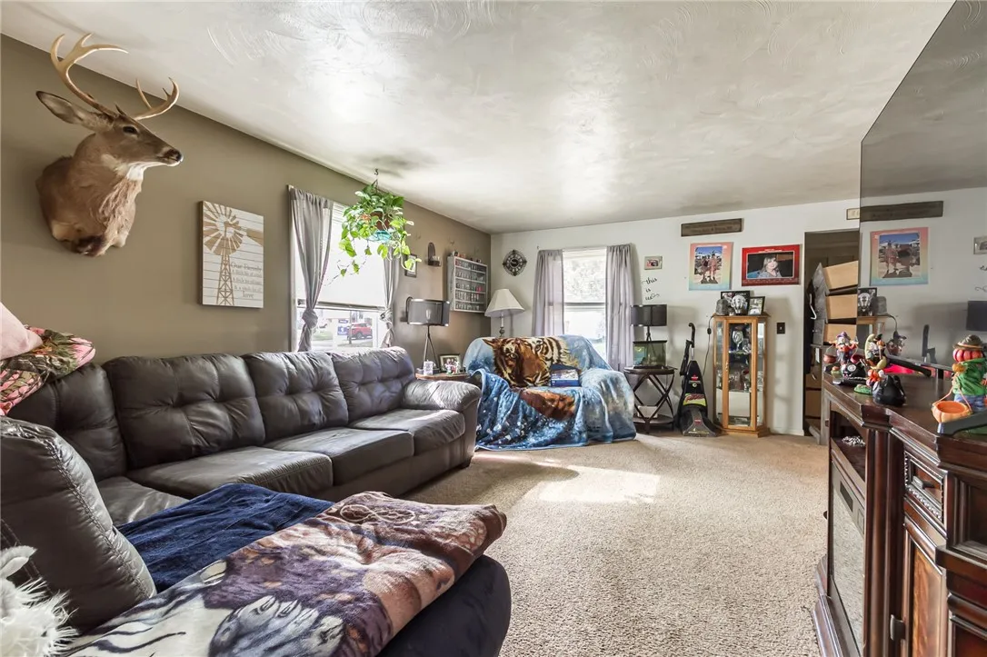 120-122 Afton Street, Rochester, New York 14612, Rochester, New York 14612, 4 Bedrooms Bedrooms, ,2 BathroomsBathrooms,Residential,Closed,120-122 Afton Street, Rochester, New York 14612,0,R1645984