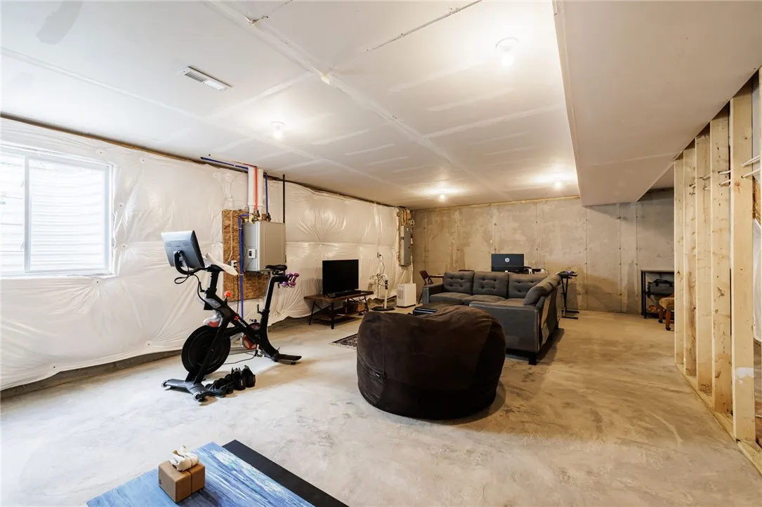 23 Keuka Lane, Canandaigua City, New York 14424, Canandaigua City, New York 14424, 3 Bedrooms Bedrooms, 8 Rooms Rooms,2 BathroomsBathrooms,Residential,For Sale,23 Keuka Lane, Canandaigua City, New York 14424,0,R1646525