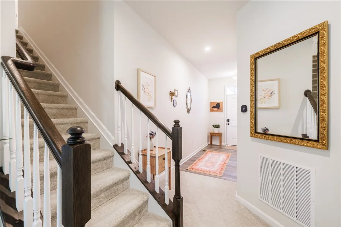 23 Keuka Lane, Canandaigua City, New York 14424, Canandaigua City, New York 14424, 3 Bedrooms Bedrooms, 8 Rooms Rooms,2 BathroomsBathrooms,Residential,For Sale,23 Keuka Lane, Canandaigua City, New York 14424,0,R1646525