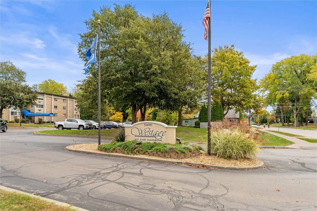 And A Short Drive To Parks, Restaurants & Shopping