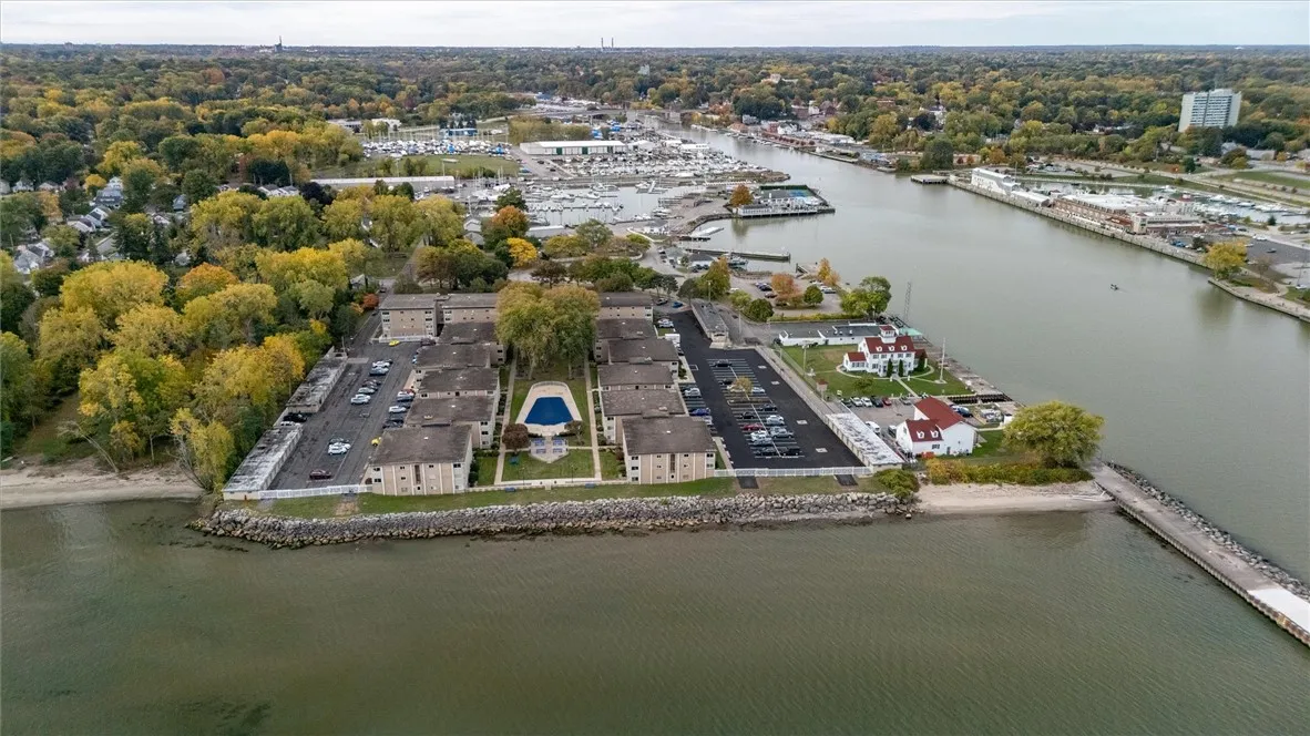 Next To Rochester Yacht Club & Close To Other Marinas