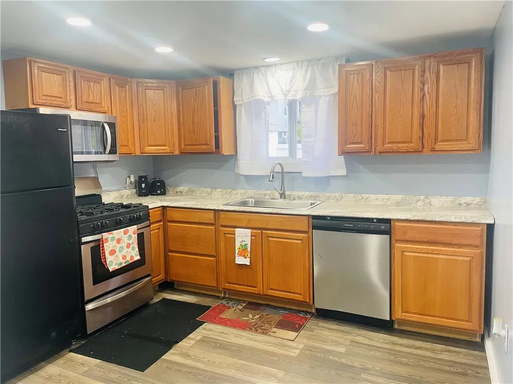 169 Leach Avenue, Hornell, New York 14843, Hornell, New York 14843, 2 Bedrooms Bedrooms, 6 Rooms Rooms,1 BathroomBathrooms,Residential,For Sale,169 Leach Avenue, Hornell, New York 14843,0,R1646541