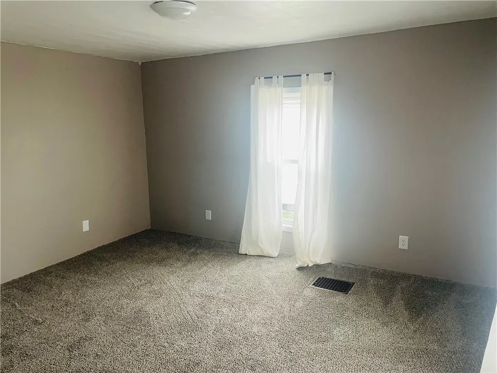 169 Leach Avenue, Hornell, New York 14843, Hornell, New York 14843, 2 Bedrooms Bedrooms, 6 Rooms Rooms,1 BathroomBathrooms,Residential,For Sale,169 Leach Avenue, Hornell, New York 14843,0,R1646541