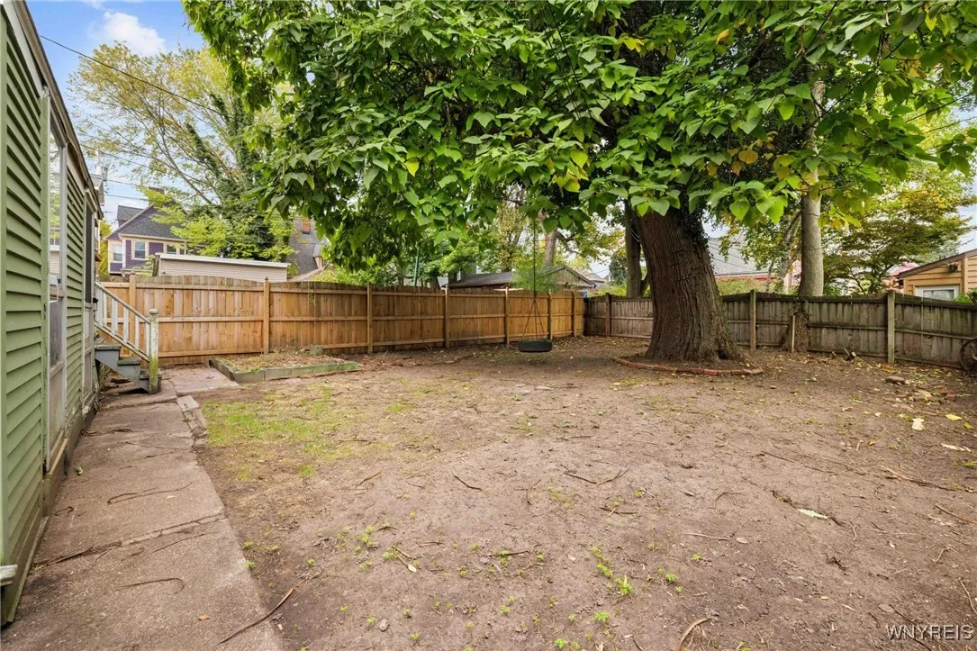 330 Ashland Avenue, Buffalo, New York 14222, Buffalo, New York 14222, 8 Bedrooms Bedrooms, ,2 BathroomsBathrooms,Residential,For Sale,330 Ashland Avenue, Buffalo, New York 14222,0,B1644814