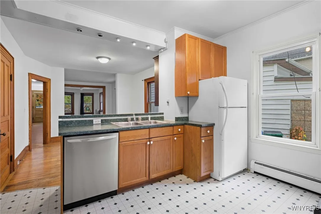 330 Ashland Avenue, Buffalo, New York 14222, Buffalo, New York 14222, 8 Bedrooms Bedrooms, ,2 BathroomsBathrooms,Residential,For Sale,330 Ashland Avenue, Buffalo, New York 14222,0,B1644814