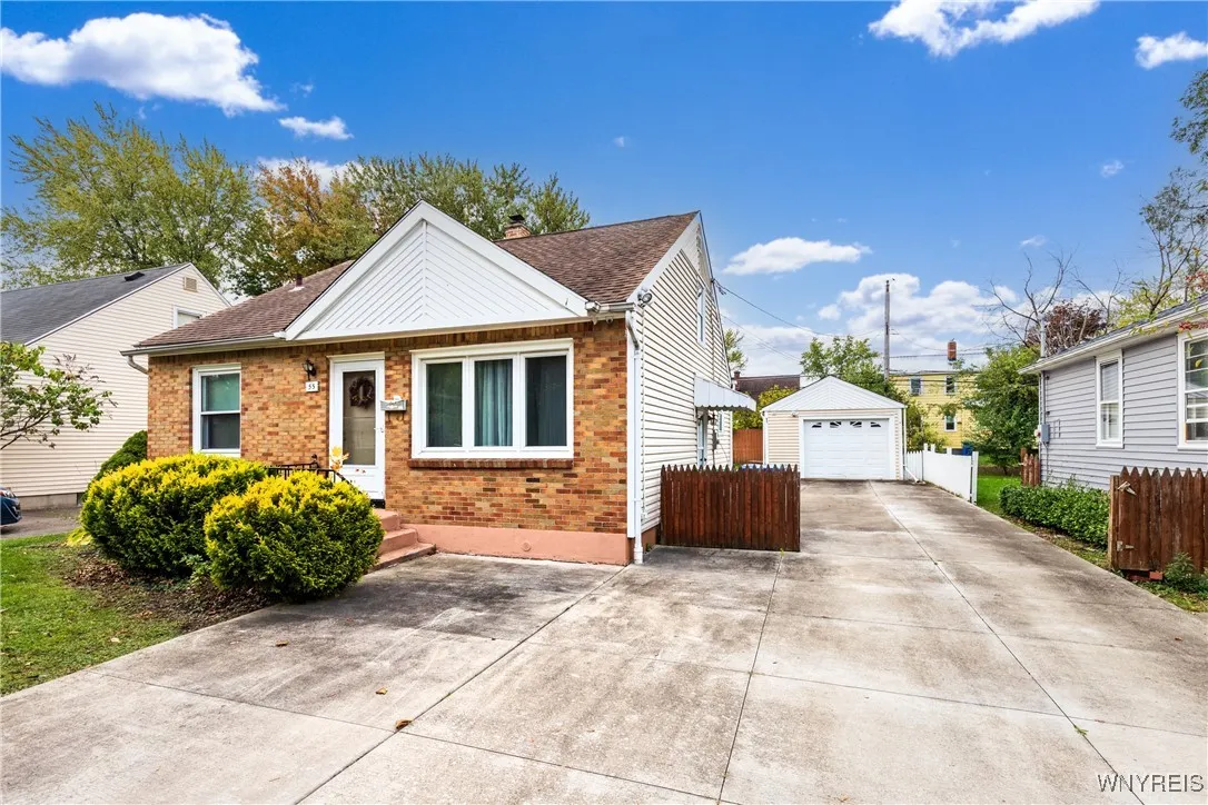 55 Cornell Avenue, Amherst, New York 14226, Amherst, New York 14226, 3 Bedrooms Bedrooms, 5 Rooms Rooms,2 BathroomsBathrooms,Residential,For Sale,55 Cornell Avenue, Amherst, New York 14226,0,B1645826