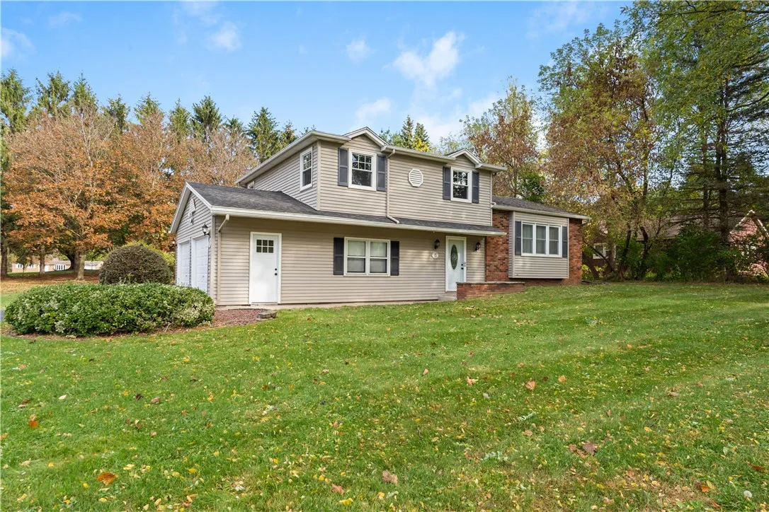 802 Klem Road, Webster, New York 14580, Webster, New York 14580, 3 Bedrooms Bedrooms, 7 Rooms Rooms,2 BathroomsBathrooms,Residential,For Sale,802 Klem Road, Webster, New York 14580,0,R1645308