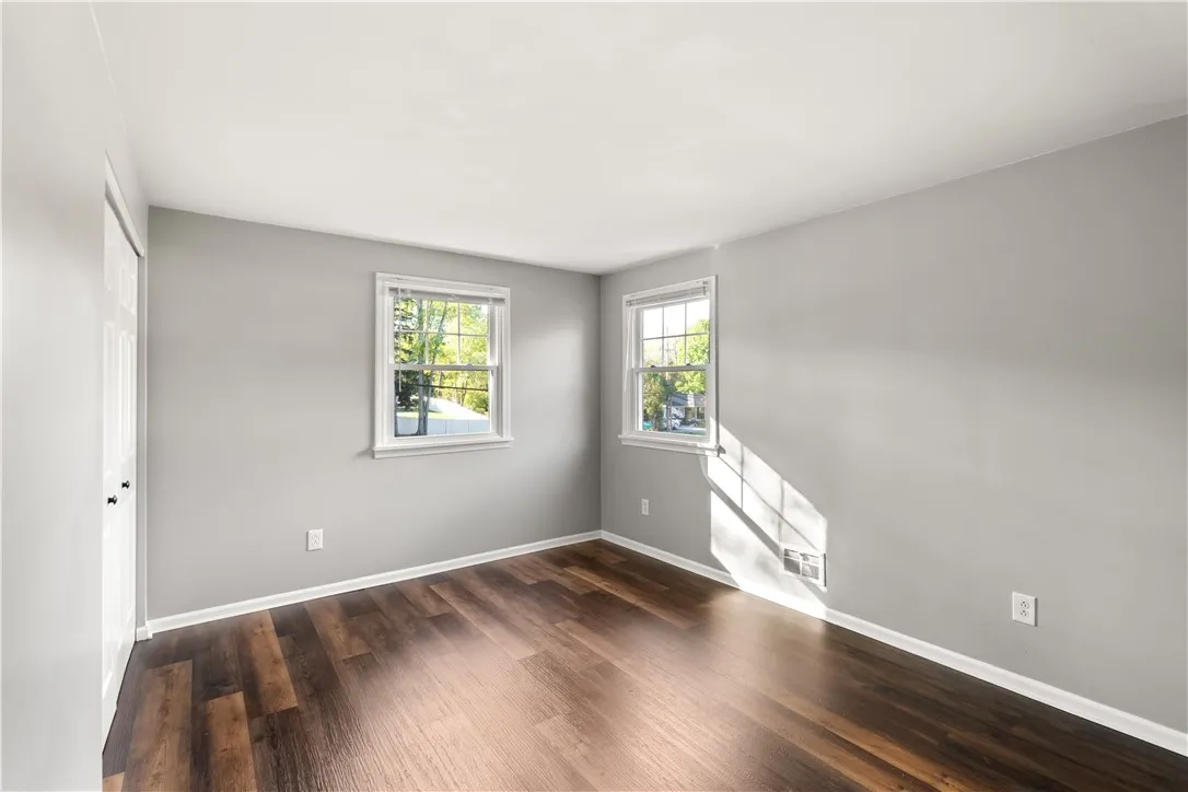 802 Klem Road, Webster, New York 14580, Webster, New York 14580, 3 Bedrooms Bedrooms, 7 Rooms Rooms,2 BathroomsBathrooms,Residential,For Sale,802 Klem Road, Webster, New York 14580,0,R1645308