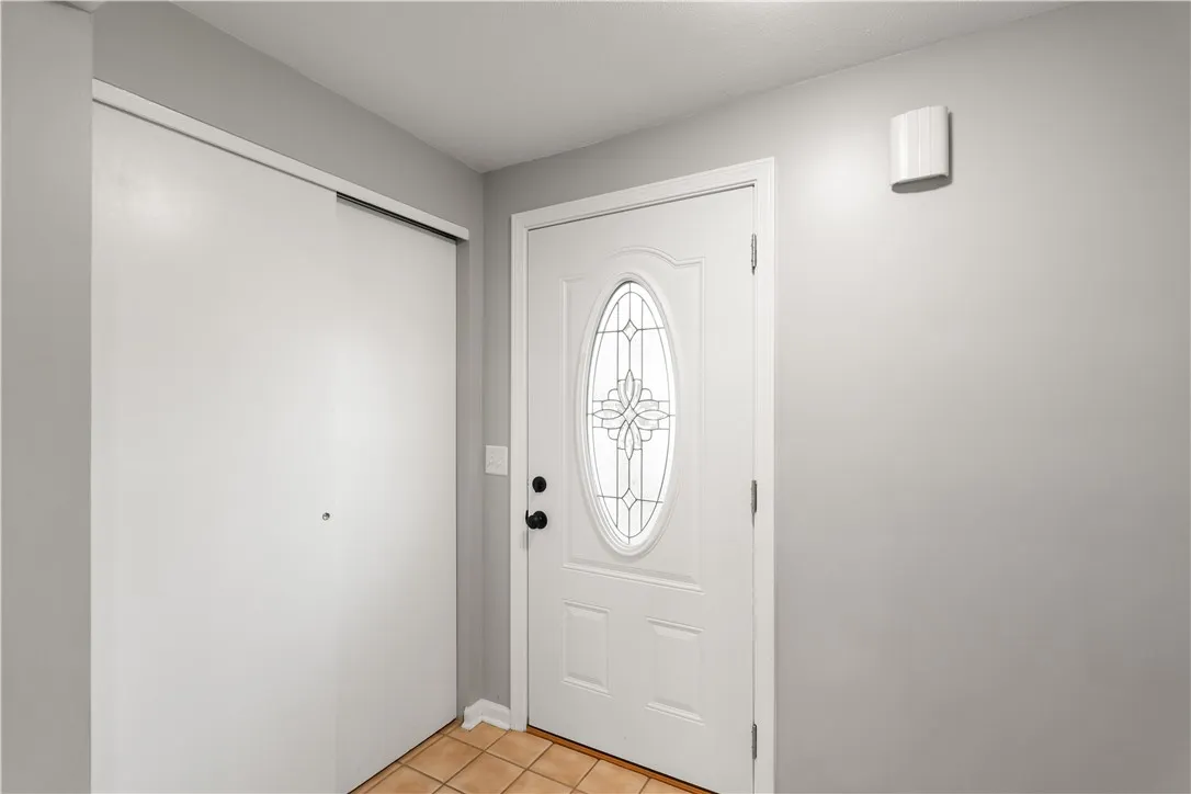 802 Klem Road, Webster, New York 14580, Webster, New York 14580, 3 Bedrooms Bedrooms, 7 Rooms Rooms,2 BathroomsBathrooms,Residential,For Sale,802 Klem Road, Webster, New York 14580,0,R1645308