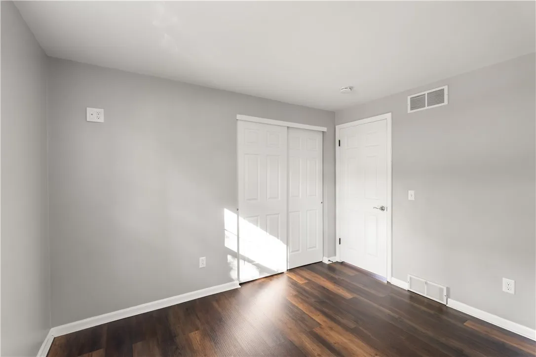 802 Klem Road, Webster, New York 14580, Webster, New York 14580, 3 Bedrooms Bedrooms, 7 Rooms Rooms,2 BathroomsBathrooms,Residential,For Sale,802 Klem Road, Webster, New York 14580,0,R1645308