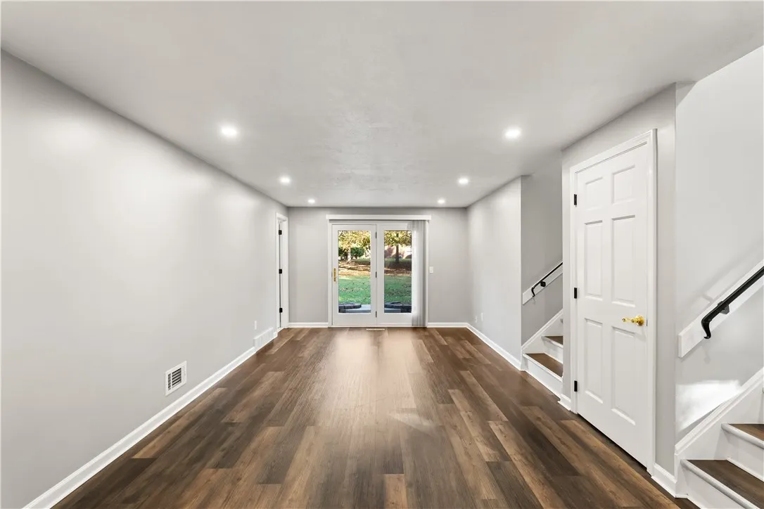 802 Klem Road, Webster, New York 14580, Webster, New York 14580, 3 Bedrooms Bedrooms, 7 Rooms Rooms,2 BathroomsBathrooms,Residential,For Sale,802 Klem Road, Webster, New York 14580,0,R1645308