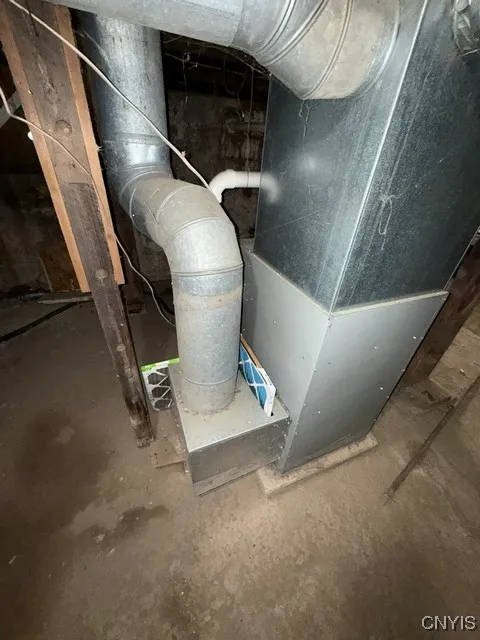 210 Hillside Avenue, Oswego, New York 13126, Oswego, New York 13126, 2 Bedrooms Bedrooms, 6 Rooms Rooms,1 BathroomBathrooms,Residential,For Sale,210 Hillside Avenue, Oswego, New York 13126,0,S1646588