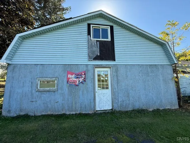 210 Hillside Avenue, Oswego, New York 13126, Oswego, New York 13126, 2 Bedrooms Bedrooms, 6 Rooms Rooms,1 BathroomBathrooms,Residential,For Sale,210 Hillside Avenue, Oswego, New York 13126,0,S1646588