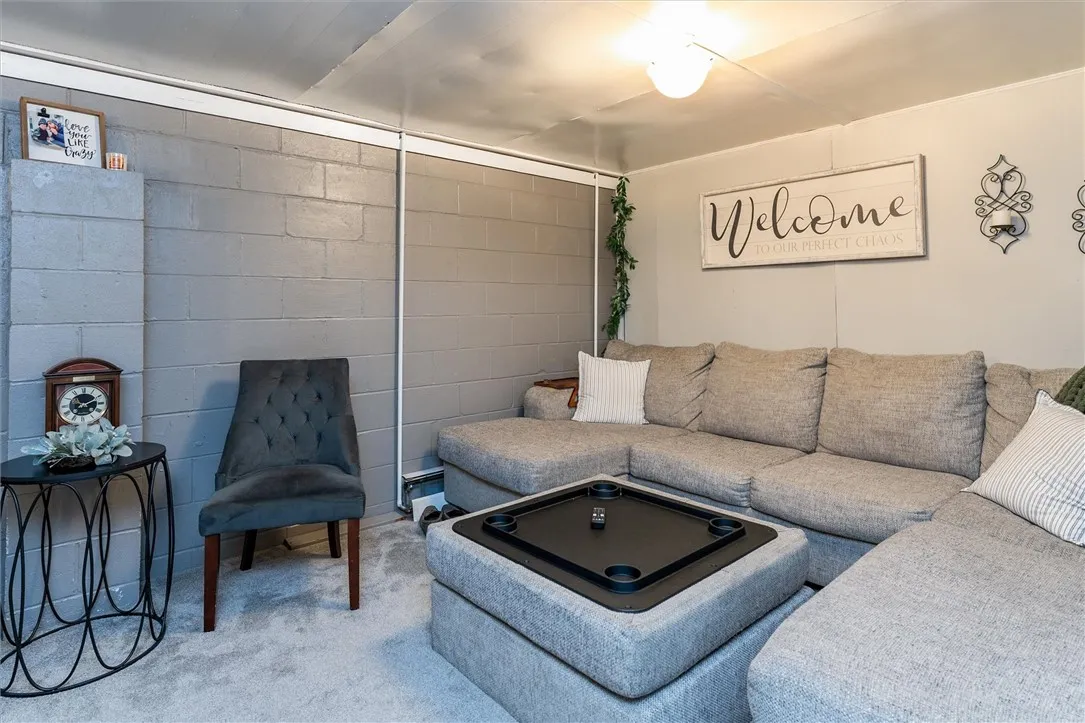 203 County Road 7, Manchester, New York 14432, Manchester, New York 14432, 2 Bedrooms Bedrooms, 6 Rooms Rooms,1 BathroomBathrooms,Residential,For Sale,203 County Road 7, Manchester, New York 14432,0,R1646496