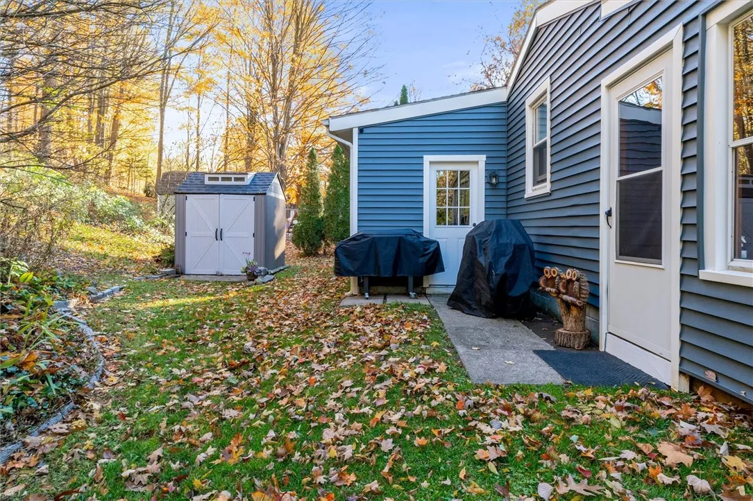 203 County Road 7, Manchester, New York 14432, Manchester, New York 14432, 2 Bedrooms Bedrooms, 6 Rooms Rooms,1 BathroomBathrooms,Residential,For Sale,203 County Road 7, Manchester, New York 14432,0,R1646496