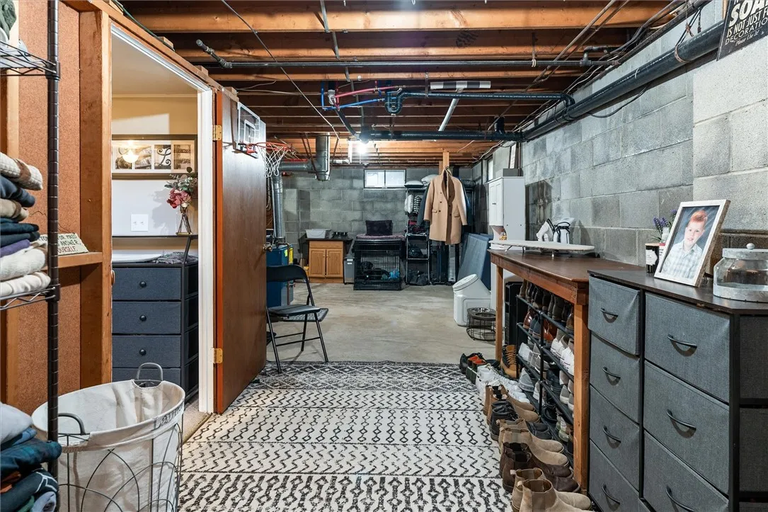 203 County Road 7, Manchester, New York 14432, Manchester, New York 14432, 2 Bedrooms Bedrooms, 6 Rooms Rooms,1 BathroomBathrooms,Residential,For Sale,203 County Road 7, Manchester, New York 14432,0,R1646496