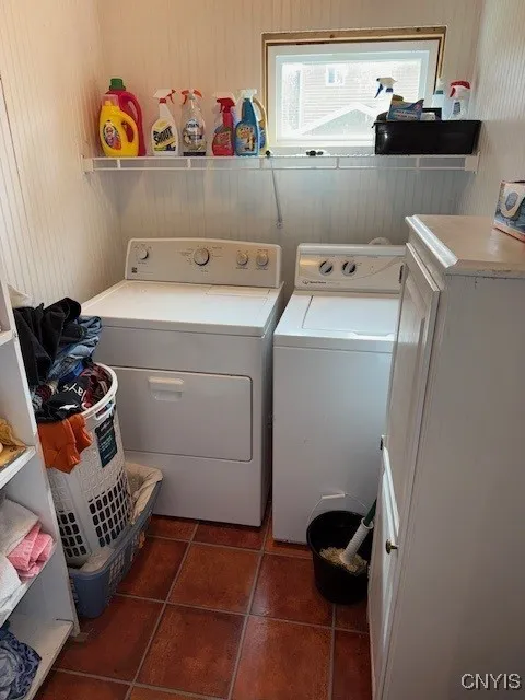 212 Hillside Avenue, Oswego, New York 13126, Oswego, New York 13126, 4 Bedrooms Bedrooms, 9 Rooms Rooms,1 BathroomBathrooms,Residential,For Sale,212 Hillside Avenue, Oswego, New York 13126,0,S1646608