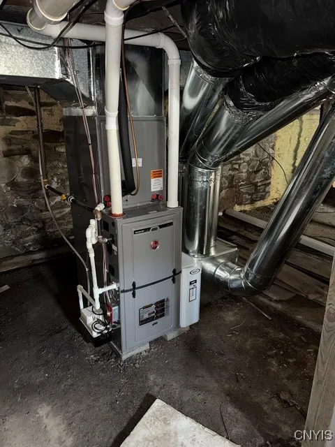 212 Hillside Avenue, Oswego, New York 13126, Oswego, New York 13126, 4 Bedrooms Bedrooms, 9 Rooms Rooms,1 BathroomBathrooms,Residential,For Sale,212 Hillside Avenue, Oswego, New York 13126,0,S1646608