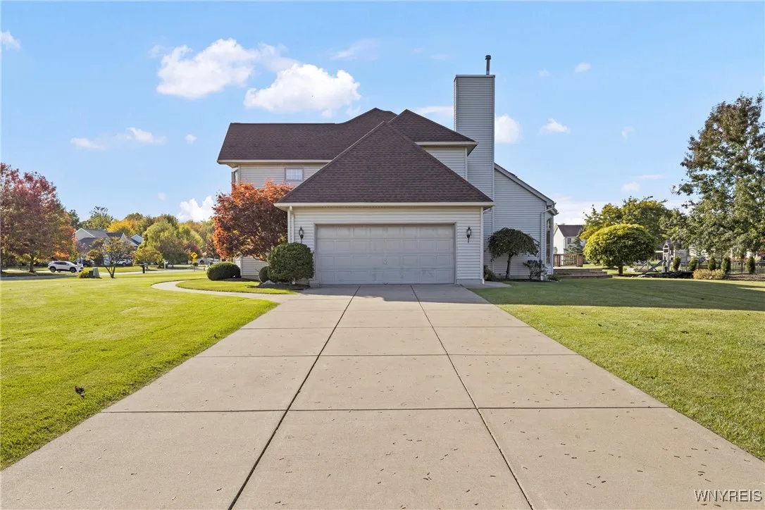 4569 Ridgeview Drive South, Pendleton, New York 14, Pendleton, New York 14120, 4 Bedrooms Bedrooms, 12 Rooms Rooms,2 BathroomsBathrooms,Residential,Closed,4569 Ridgeview Drive South, Pendleton, New York 14,0,B1646325