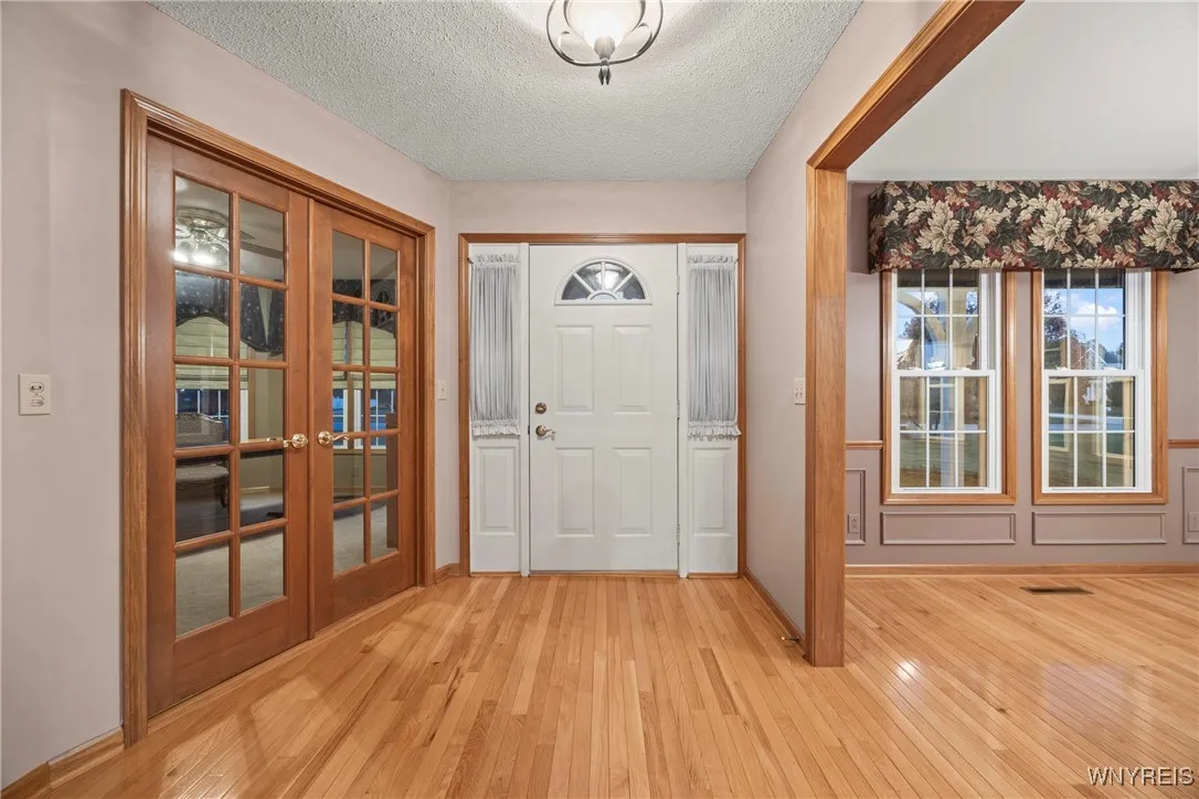 4569 Ridgeview Drive South, Pendleton, New York 14, Pendleton, New York 14120, 4 Bedrooms Bedrooms, 12 Rooms Rooms,2 BathroomsBathrooms,Residential,Closed,4569 Ridgeview Drive South, Pendleton, New York 14,0,B1646325