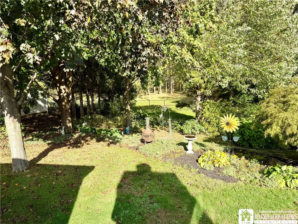 335 Chestnut Street, Pomfret, New York 14063, Pomfret, New York 14063, 3 Bedrooms Bedrooms, 12 Rooms Rooms,2 BathroomsBathrooms,Residential,For Sale,335 Chestnut Street, Pomfret, New York 14063,0,R1646606