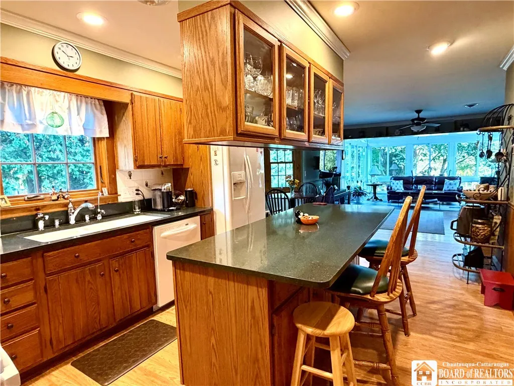 335 Chestnut Street, Pomfret, New York 14063, Pomfret, New York 14063, 3 Bedrooms Bedrooms, 12 Rooms Rooms,2 BathroomsBathrooms,Residential,For Sale,335 Chestnut Street, Pomfret, New York 14063,0,R1646606