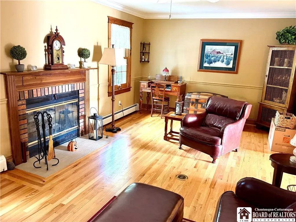 335 Chestnut Street, Pomfret, New York 14063, Pomfret, New York 14063, 3 Bedrooms Bedrooms, 12 Rooms Rooms,2 BathroomsBathrooms,Residential,For Sale,335 Chestnut Street, Pomfret, New York 14063,0,R1646606