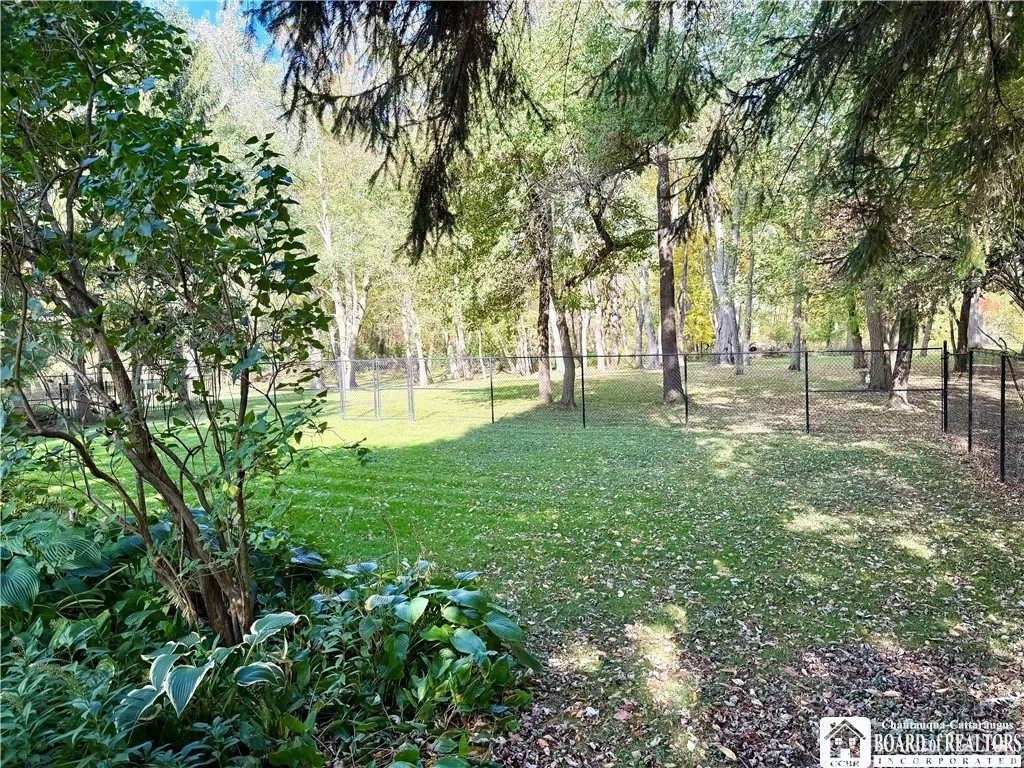 335 Chestnut Street, Pomfret, New York 14063, Pomfret, New York 14063, 3 Bedrooms Bedrooms, 12 Rooms Rooms,2 BathroomsBathrooms,Residential,For Sale,335 Chestnut Street, Pomfret, New York 14063,0,R1646606