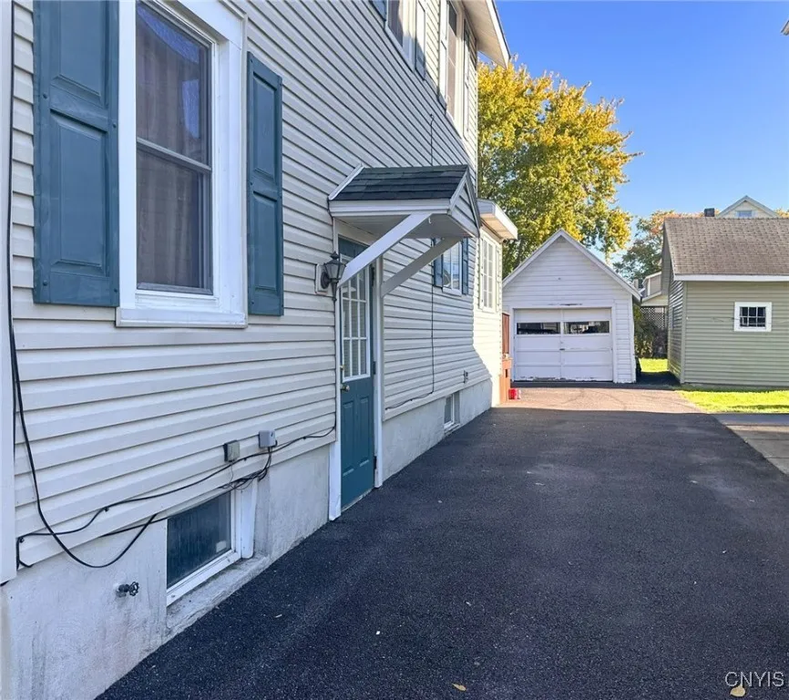 3 Glendale Place, Herkimer, New York 13350, Herkimer, New York 13350, 3 Bedrooms Bedrooms, 6 Rooms Rooms,1 BathroomBathrooms,Residential,For Sale,3 Glendale Place, Herkimer, New York 13350,0,S1646442