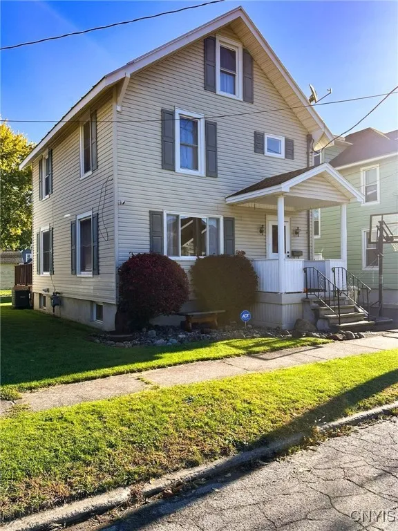 3 Glendale Place, Herkimer, New York 13350, Herkimer, New York 13350, 3 Bedrooms Bedrooms, 6 Rooms Rooms,1 BathroomBathrooms,Residential,For Sale,3 Glendale Place, Herkimer, New York 13350,0,S1646442