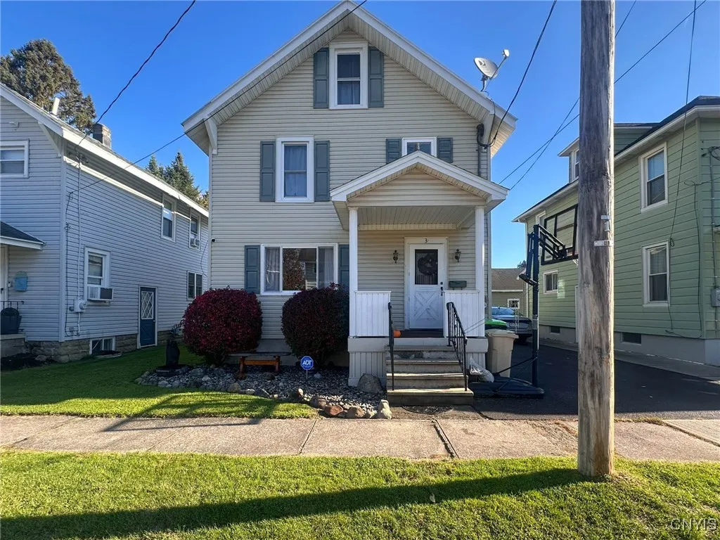 3 Glendale Place, Herkimer, New York 13350, Herkimer, New York 13350, 3 Bedrooms Bedrooms, 6 Rooms Rooms,1 BathroomBathrooms,Residential,For Sale,3 Glendale Place, Herkimer, New York 13350,0,S1646442