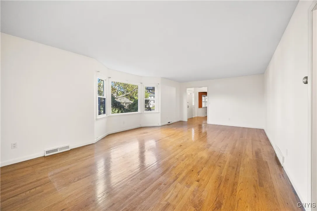 8178 Old Sunridge Drive, Manlius, New York 13104, Manlius, New York 13104, 4 Bedrooms Bedrooms, 11 Rooms Rooms,2 BathroomsBathrooms,Residential Lease,For Rent,8178 Old Sunridge Drive, Manlius, New York 13104,0,S1645807