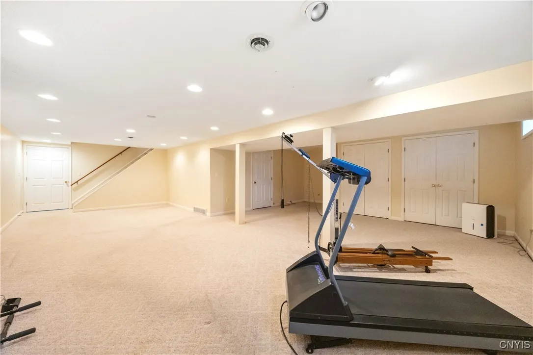 8178 Old Sunridge Drive, Manlius, New York 13104, Manlius, New York 13104, 4 Bedrooms Bedrooms, 11 Rooms Rooms,2 BathroomsBathrooms,Residential Lease,For Rent,8178 Old Sunridge Drive, Manlius, New York 13104,0,S1645807