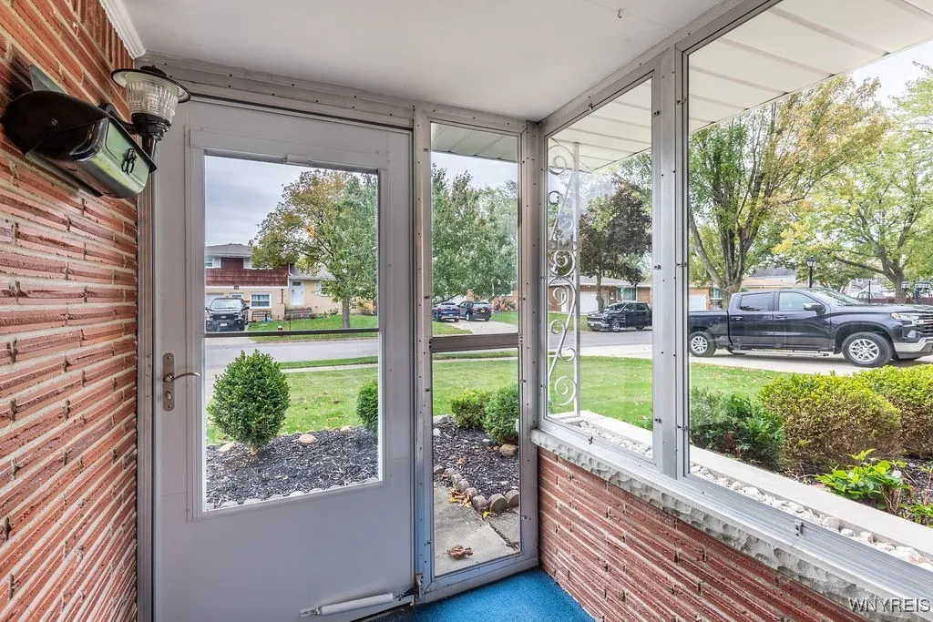 40 Maplegrove Avenue, Tonawanda, New York 14150, Tonawanda, New York 14150, 3 Bedrooms Bedrooms, 7 Rooms Rooms,1 BathroomBathrooms,Residential,For Sale,40 Maplegrove Avenue, Tonawanda, New York 14150,0,B1646649