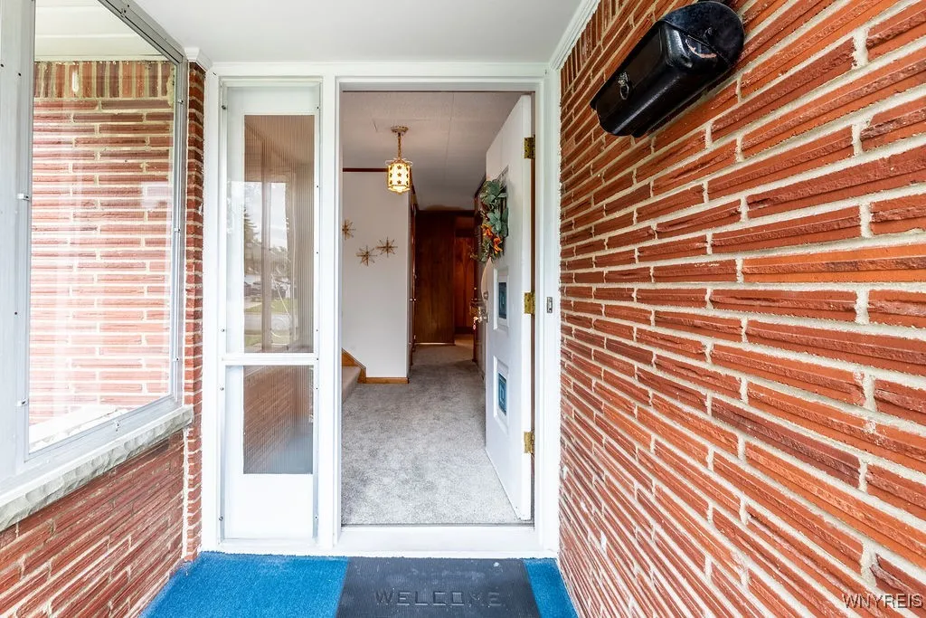 40 Maplegrove Avenue, Tonawanda, New York 14150, Tonawanda, New York 14150, 3 Bedrooms Bedrooms, 7 Rooms Rooms,1 BathroomBathrooms,Residential,For Sale,40 Maplegrove Avenue, Tonawanda, New York 14150,0,B1646649