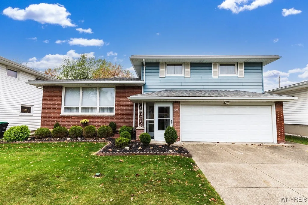 40 Maplegrove Avenue, Tonawanda, New York 14150, Tonawanda, New York 14150, 3 Bedrooms Bedrooms, 7 Rooms Rooms,1 BathroomBathrooms,Residential,For Sale,40 Maplegrove Avenue, Tonawanda, New York 14150,0,B1646649