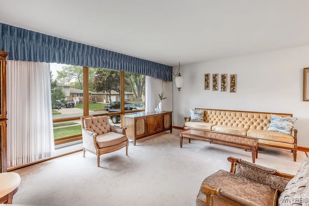 40 Maplegrove Avenue, Tonawanda, New York 14150, Tonawanda, New York 14150, 3 Bedrooms Bedrooms, 7 Rooms Rooms,1 BathroomBathrooms,Residential,For Sale,40 Maplegrove Avenue, Tonawanda, New York 14150,0,B1646649