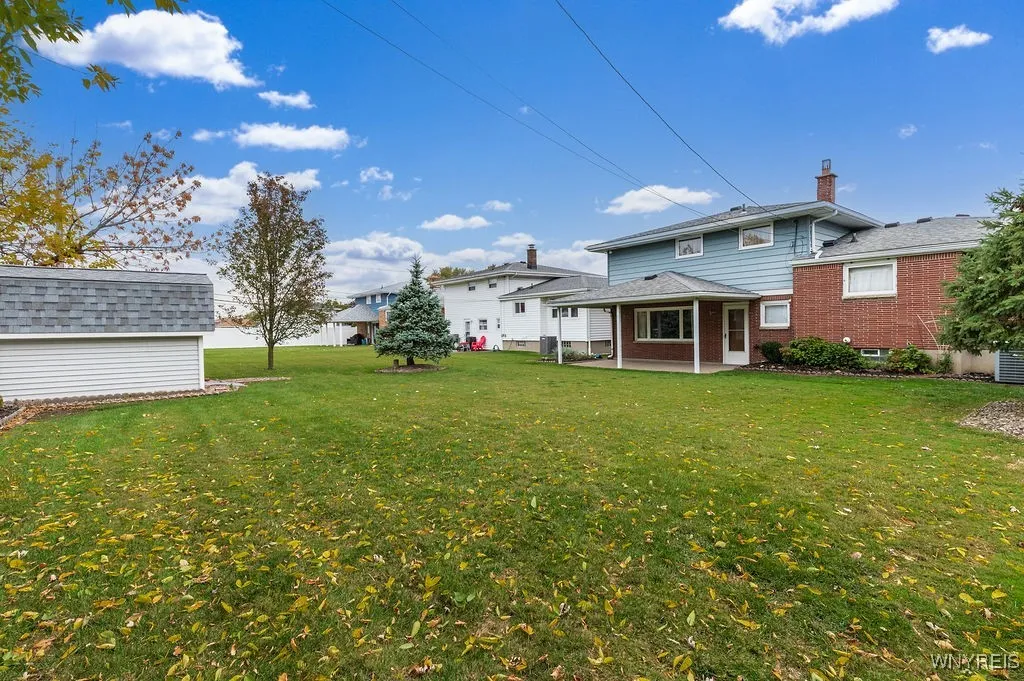 40 Maplegrove Avenue, Tonawanda, New York 14150, Tonawanda, New York 14150, 3 Bedrooms Bedrooms, 7 Rooms Rooms,1 BathroomBathrooms,Residential,For Sale,40 Maplegrove Avenue, Tonawanda, New York 14150,0,B1646649