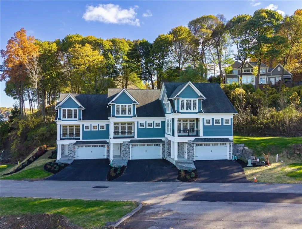 408 Newport Road, Irondequoit, New York 14622, Irondequoit, New York 14622, 3 Bedrooms Bedrooms, 7 Rooms Rooms,4 BathroomsBathrooms,Residential,For Sale,408 Newport Road, Irondequoit, New York 14622,0,R1646656