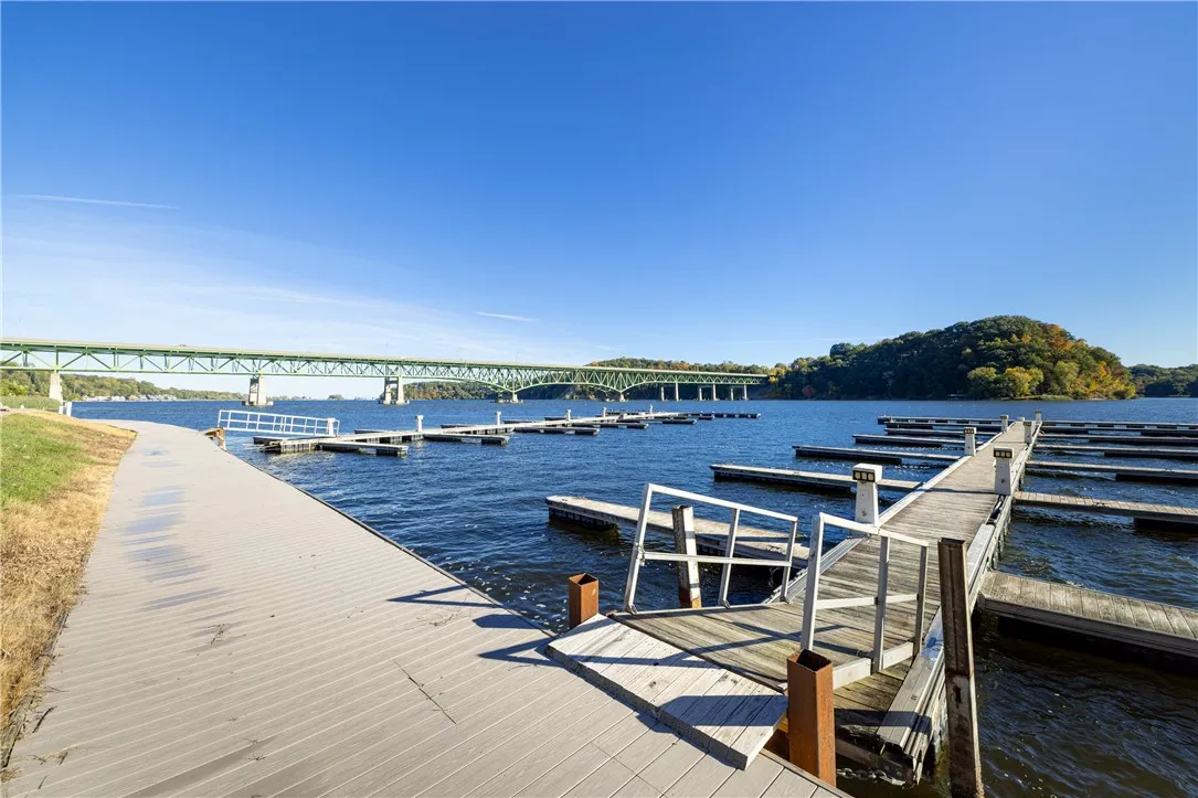 407 Newport Road, Irondequoit, New York 14622, Irondequoit, New York 14622, 3 Bedrooms Bedrooms, 7 Rooms Rooms,4 BathroomsBathrooms,Residential,For Sale,407 Newport Road, Irondequoit, New York 14622,0,R1646672