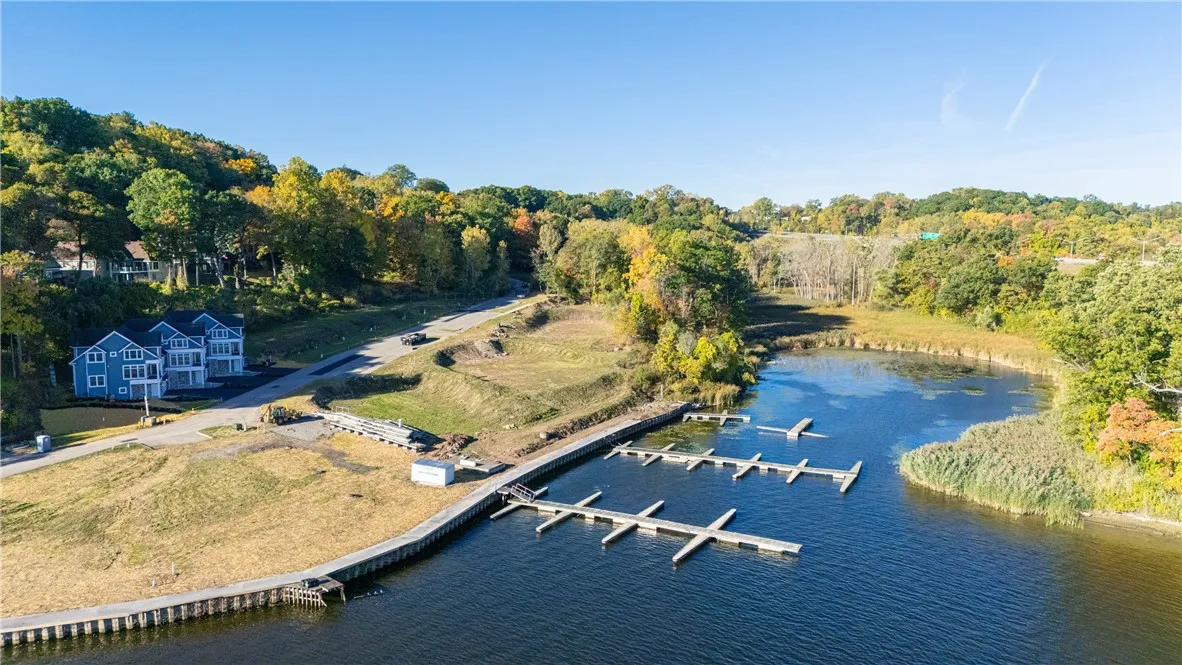 407 Newport Road, Irondequoit, New York 14622, Irondequoit, New York 14622, 3 Bedrooms Bedrooms, 7 Rooms Rooms,4 BathroomsBathrooms,Residential,For Sale,407 Newport Road, Irondequoit, New York 14622,0,R1646672