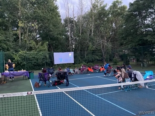 Movie Night at Ransom Oaks!