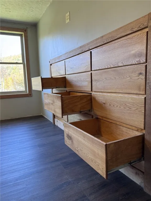 925 East Honeoye Street, Shinglehouse, Pennsylvani, Shinglehouse, Pennsylvania 16748, 4 Bedrooms Bedrooms, 11 Rooms Rooms,3 BathroomsBathrooms,Residential,For Sale,925 East Honeoye Street, Shinglehouse, Pennsylvani,0,R1645246