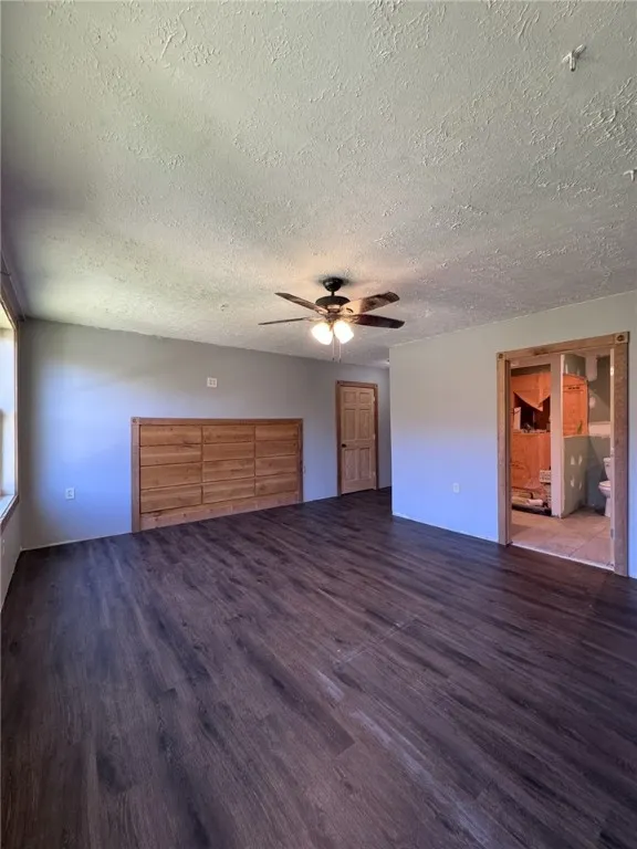 925 East Honeoye Street, Shinglehouse, Pennsylvani, Shinglehouse, Pennsylvania 16748, 4 Bedrooms Bedrooms, 11 Rooms Rooms,3 BathroomsBathrooms,Residential,For Sale,925 East Honeoye Street, Shinglehouse, Pennsylvani,0,R1645246