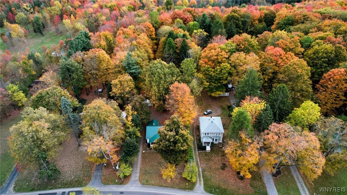 2155 Lakeview Road, Hamburg, New York 14085, Hamburg, New York 14085, 3 Bedrooms Bedrooms, 8 Rooms Rooms,1 BathroomBathrooms,Residential,For Sale,2155 Lakeview Road, Hamburg, New York 14085,0,B1646485