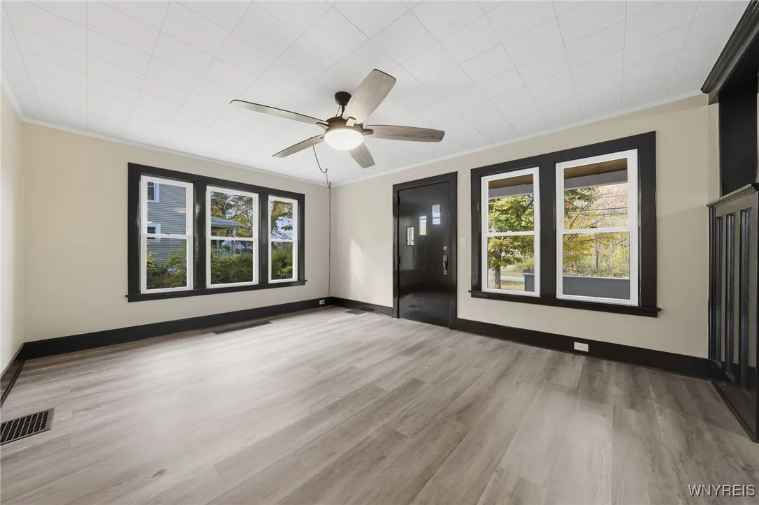 2155 Lakeview Road, Hamburg, New York 14085, Hamburg, New York 14085, 3 Bedrooms Bedrooms, 8 Rooms Rooms,1 BathroomBathrooms,Residential,For Sale,2155 Lakeview Road, Hamburg, New York 14085,0,B1646485